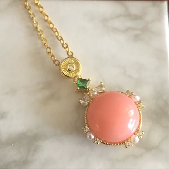 Elegant pink cabochon mini pearl crystal accent pendant on chain necklace - Picture 4 of 16